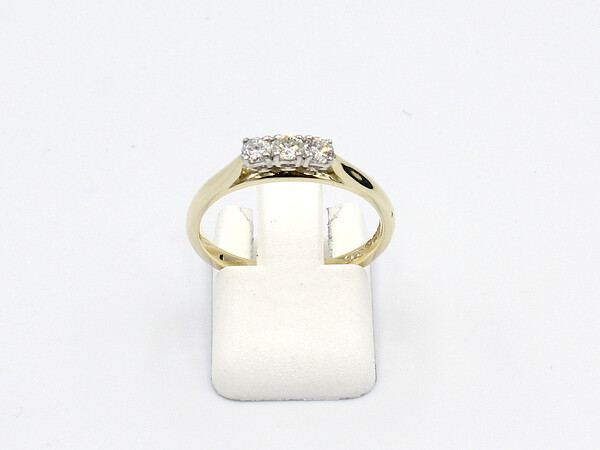front view gold multi-diamond engagement ring