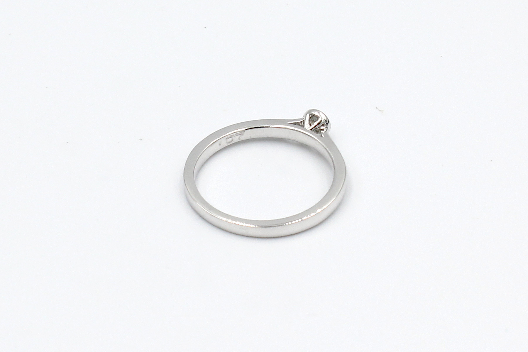 back view white gold diamond solitaire ring
