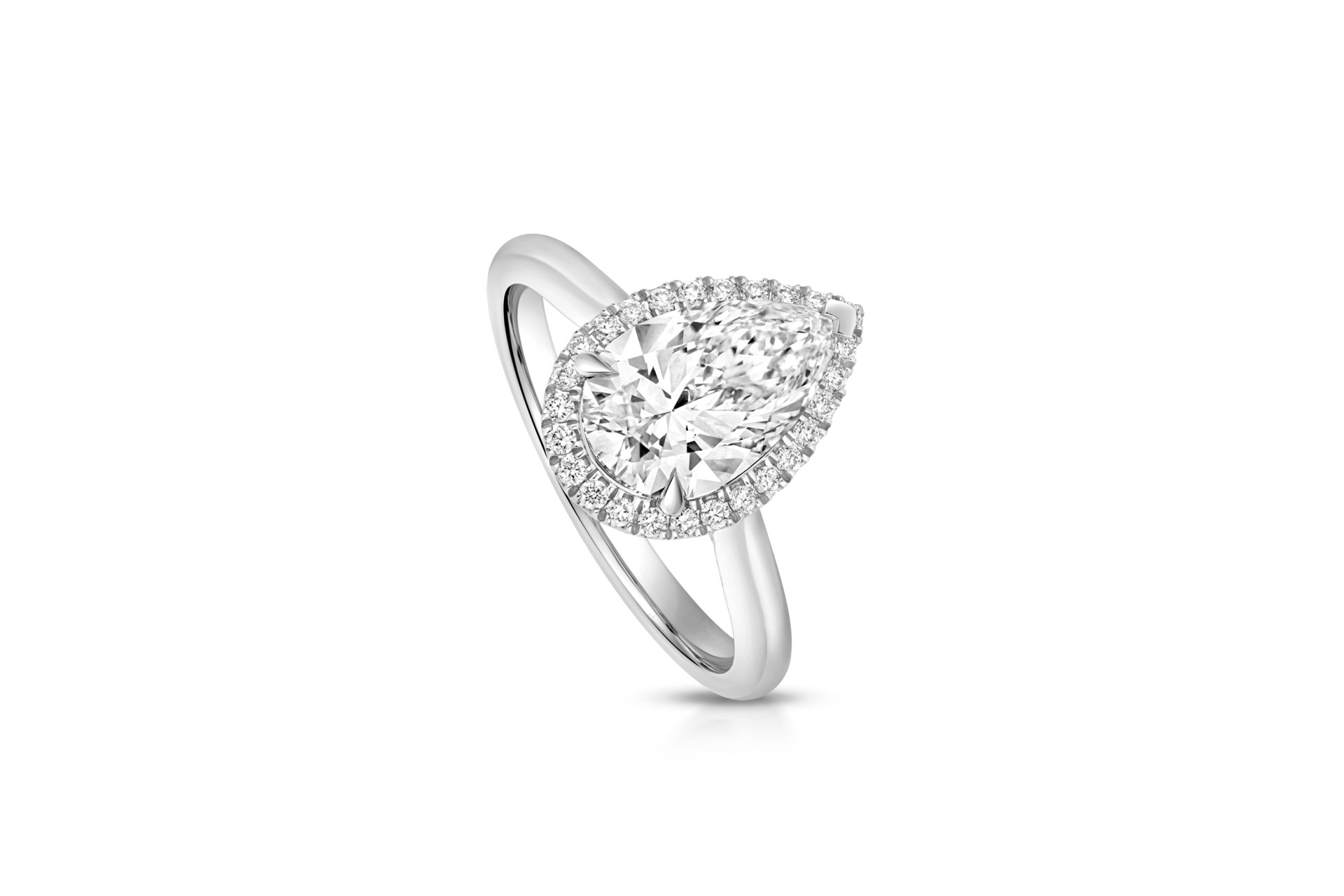 pear shape lab grown halo ring platinum